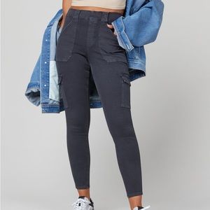 Spanx Gray High Rise Stretch Twill Ankle Pull On Skinny Cargo Pants